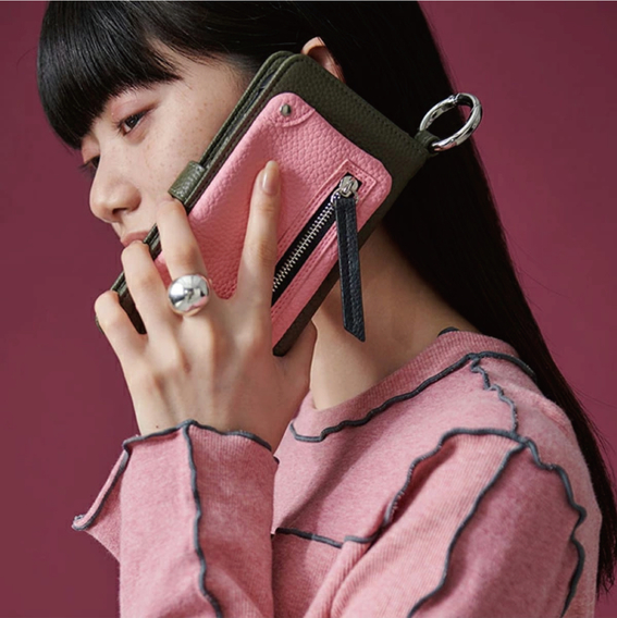 【横浜店】ファッションとしての新たな携帯ケース